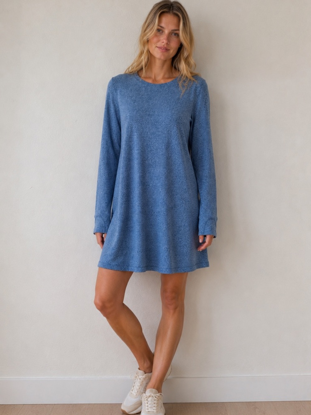 NWT Athleta Uptempo Dress Womens XS Blue Long Sleeve Athleisure Stretch